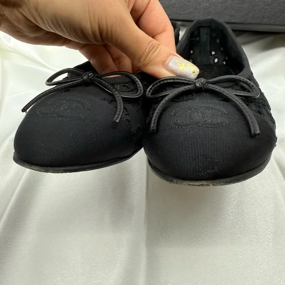 Chanel Black CC Perforated Mesh with Grosgrain Ballet Flats - 36C - Picture 7 of 12